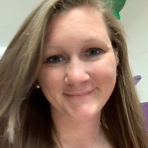 Meet your Posher, Carolyn